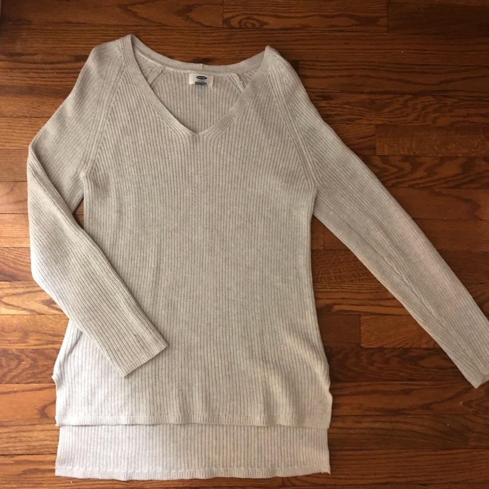 Grey sweater